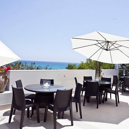 Hotel Club Helios Noto Buitenkant foto