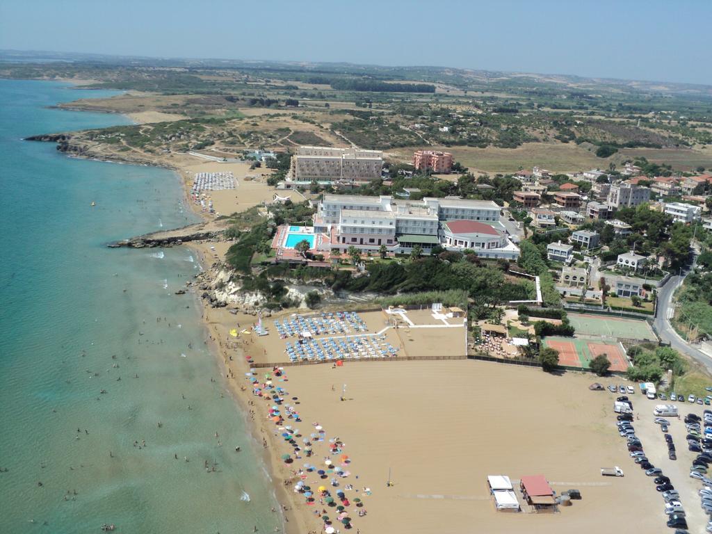 Hotel Club Helios Noto Buitenkant foto