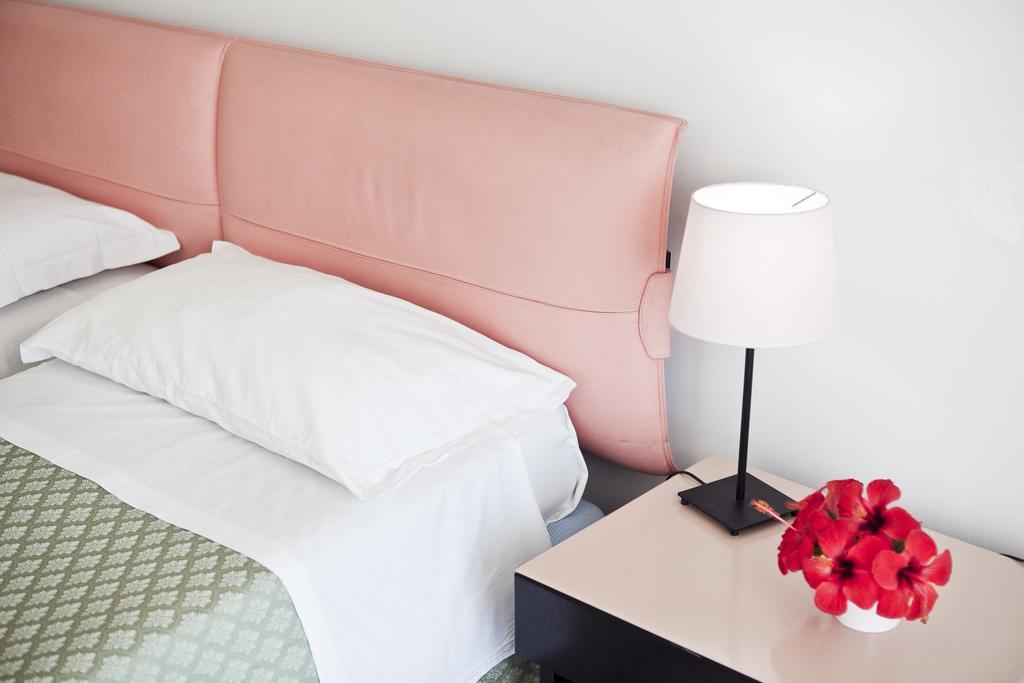 Hotel Club Helios Noto Buitenkant foto
