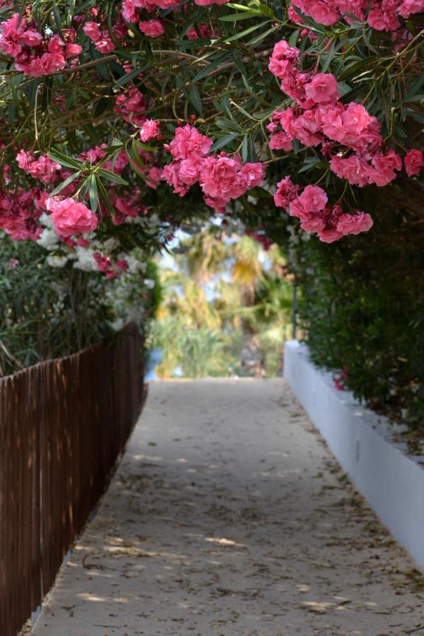 Hotel Club Helios Noto Buitenkant foto